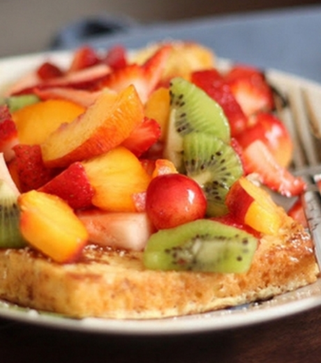 გააფორმეთ თქვენი საყვარელი ხილითა თუ ხილის ჯემით. ისაუზმეთ ფრანგულად! ისაუზმეთ გემრიელად!