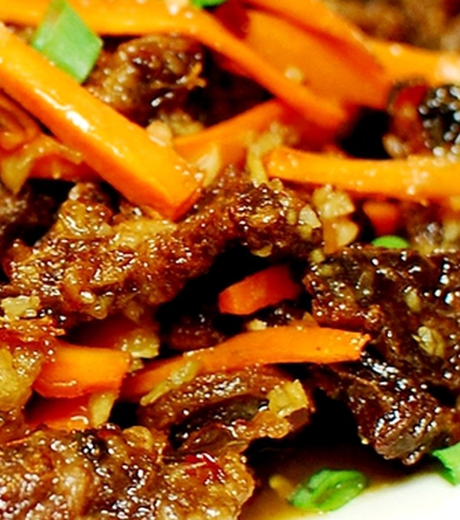ცხელი ღორის ხორცის სალათის რეცეპტი ჯანჯაფილის მარინადითა და სტაფილოთი