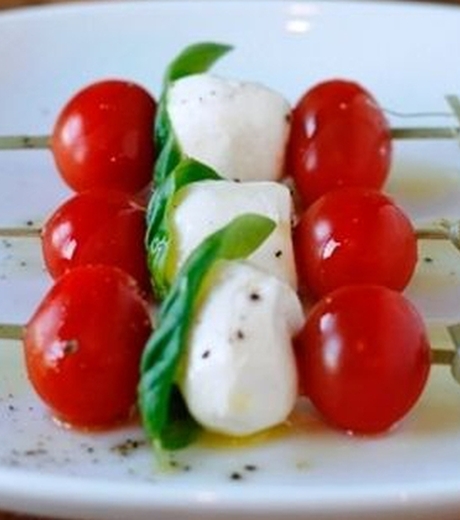 მარტივი და გემრიელი აპეტაიზერი, რომელის მომზადებაც საოჯახო პიკნიკებისთვისაც შეგიძლიათ.