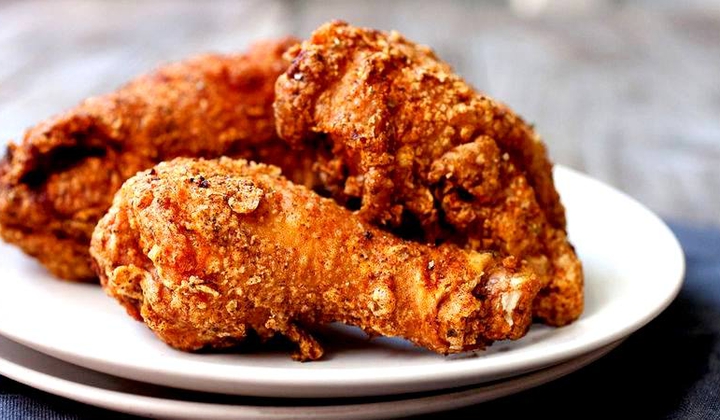 KFC - ის ხრაშუნა ქათმის მომზადება ახლა უკვე სახლშიც მარტივად შეგიძლიათ.
